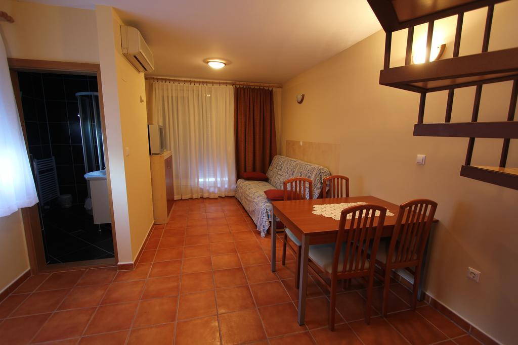 Apartments Villa Ceres Klek Exterior photo